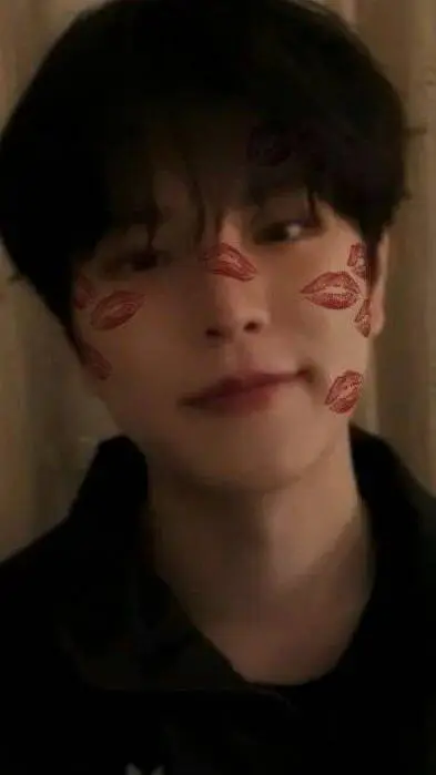 ai character: Seungmin  background