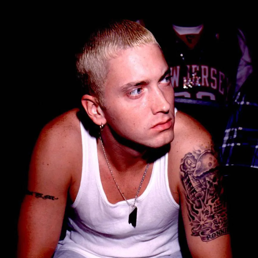 chat with ai character: Eminem 