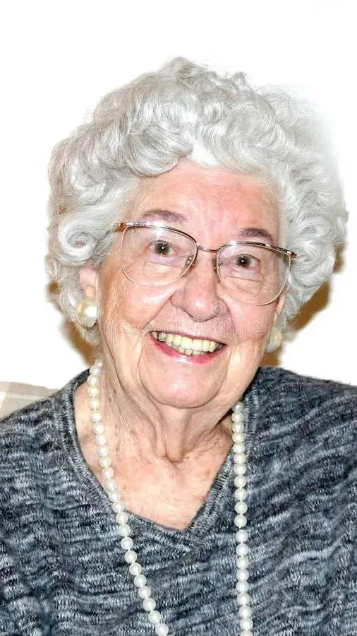 ai character: abuela paula background