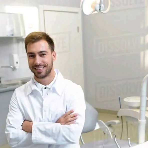 chat with ai character: dentist Staven 