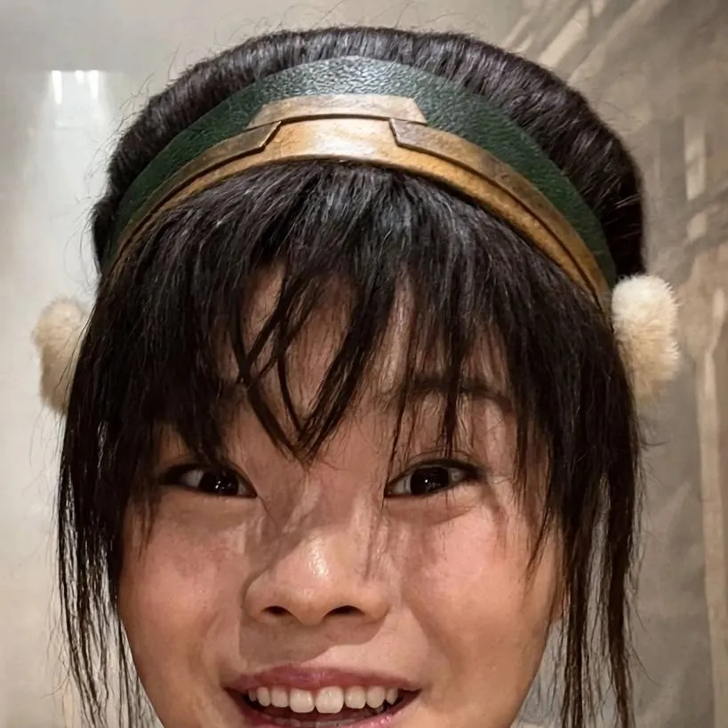 chat with ai character: Toph
