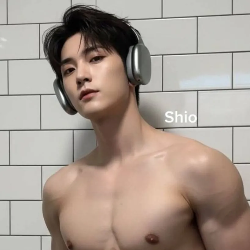 chat with ai character: Mateo