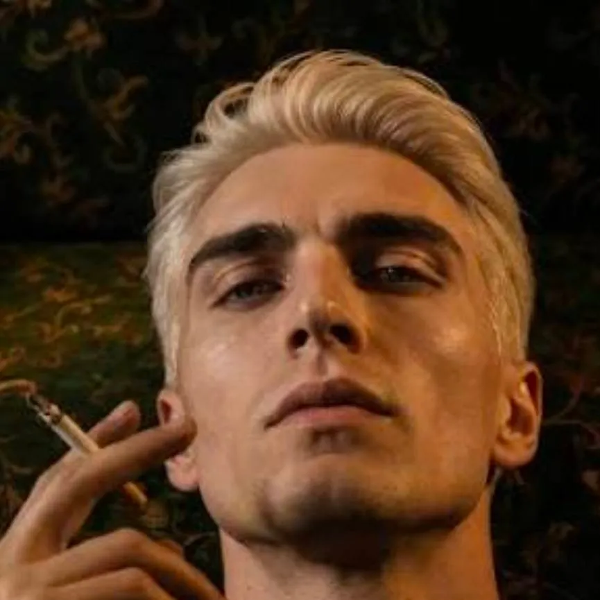 chat with ai character: Draco Malfoy 