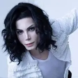 chat with ai character: Leo 🤍