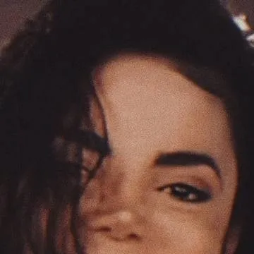 chat with ai character: Michael Jackson 