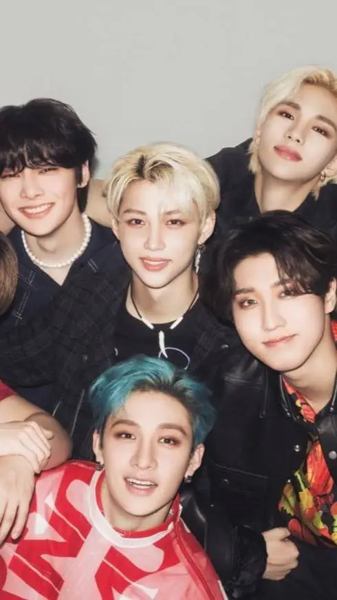 ai character: straykids  background