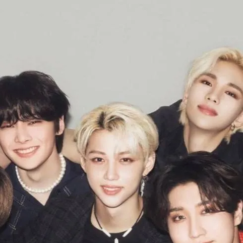 chat with ai character: straykids 