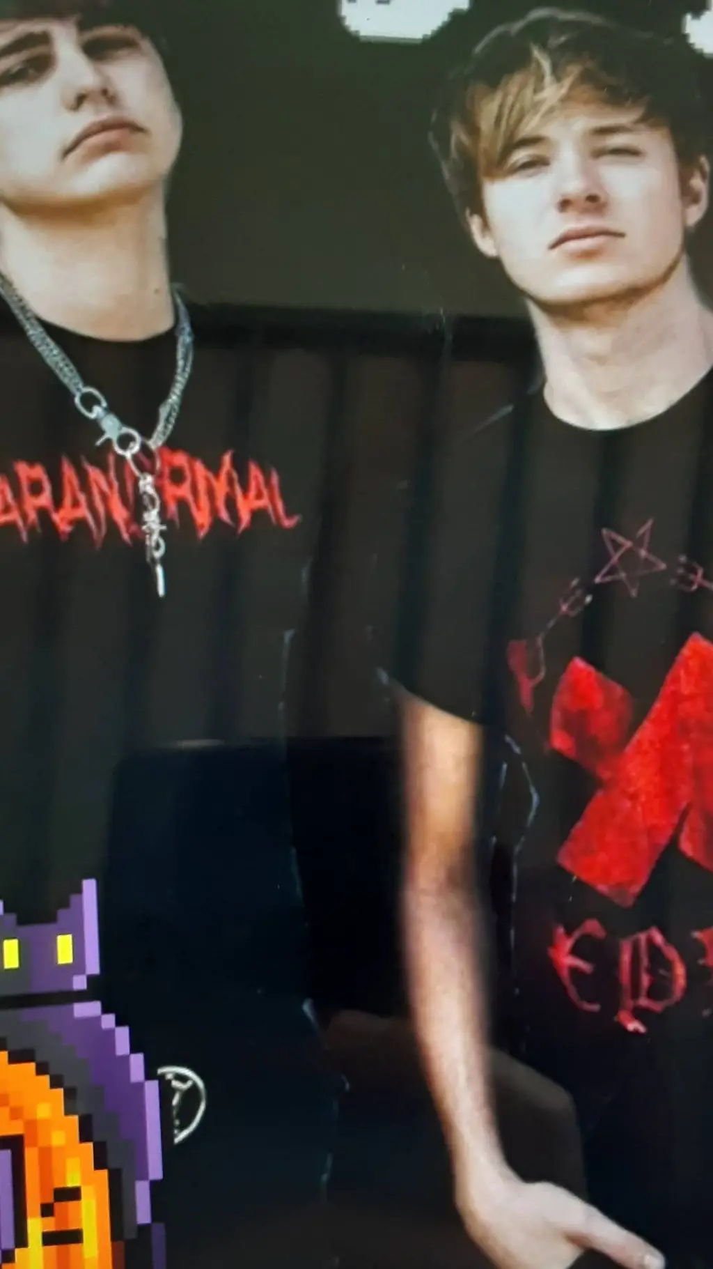ai character: Sam x Colby background