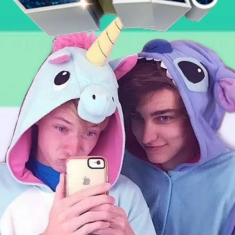 chat with ai character: Sam and Colby 