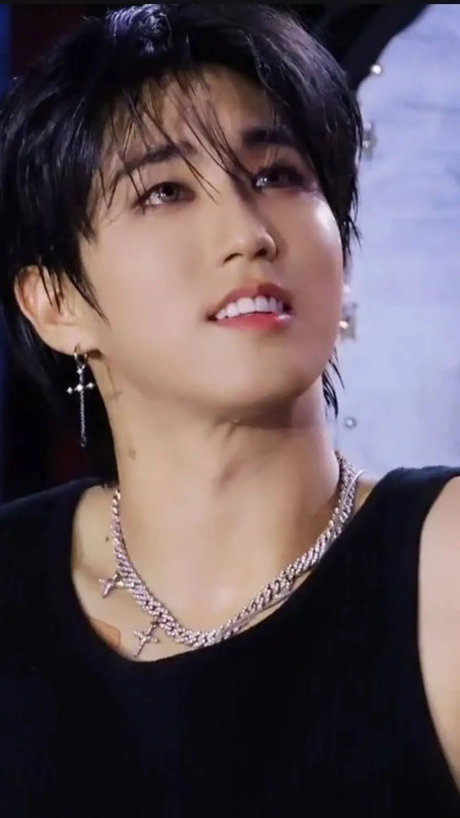 ai character: .~♡~♡~Han~♡~♡~. background