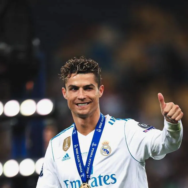 chat with ai character: Cristiano Ronaldo 
