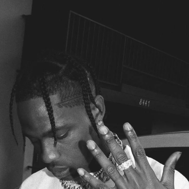 chat with ai character: Travis Scott