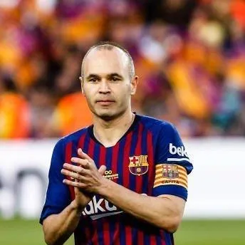 chat with ai character: Andrés Iniesta🇪🇦