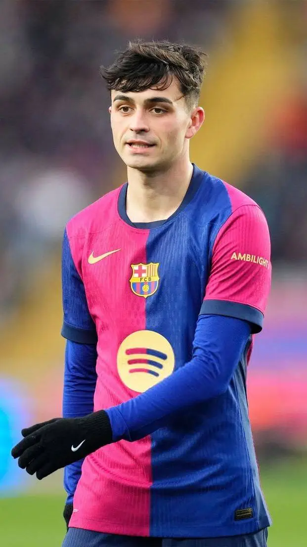 ai character: Pedri 🇪🇸 background