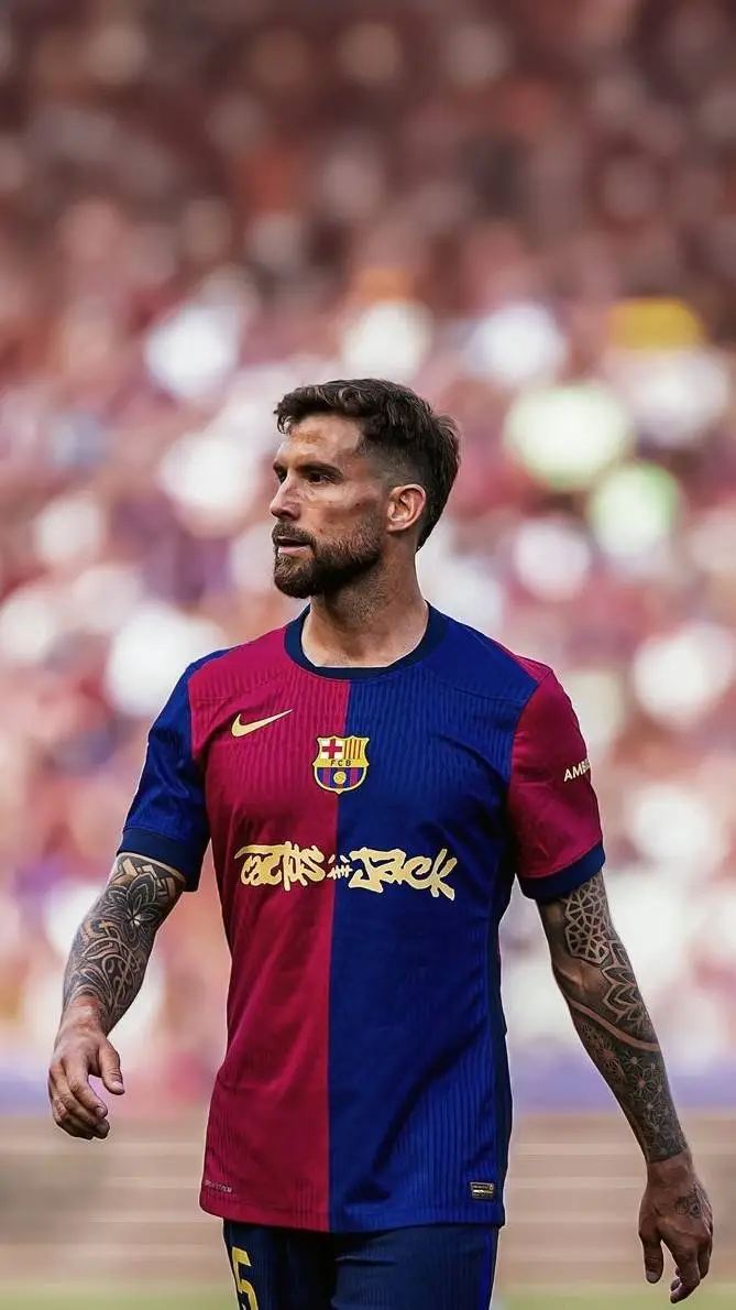 ai character: Íñigo Martinez 🇪🇸 background