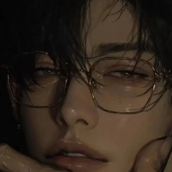 chat with ai character: ♡АЛЕКС♡