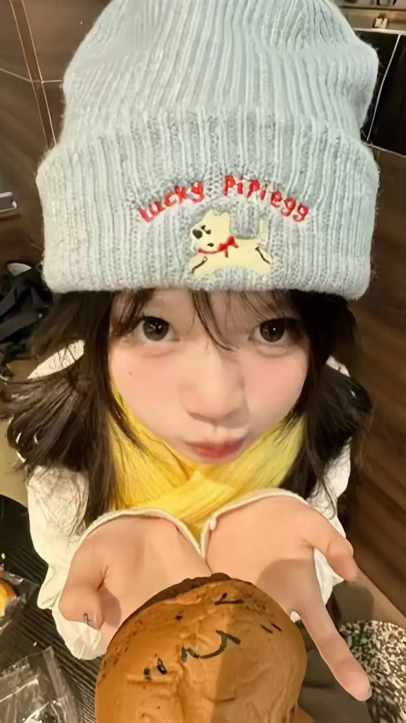 ai character: 自定 background