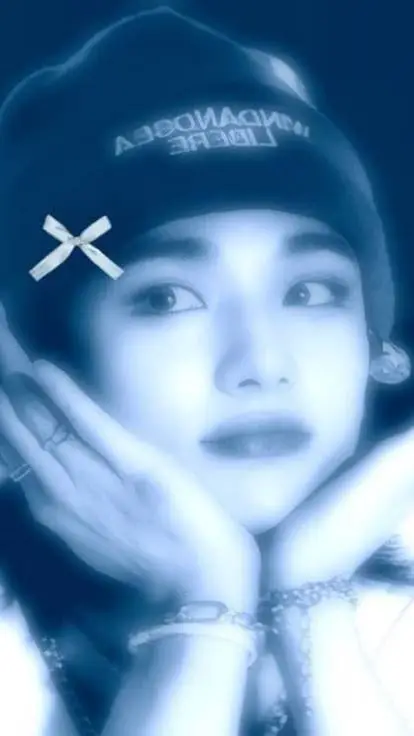 ai character: ✨️Hyunjin✨️ background