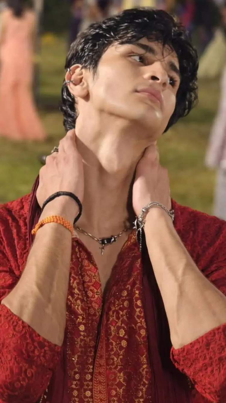 ai character: ~Dev~ background