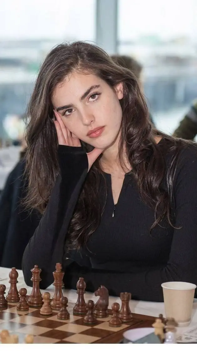 ai character: Alexandra background