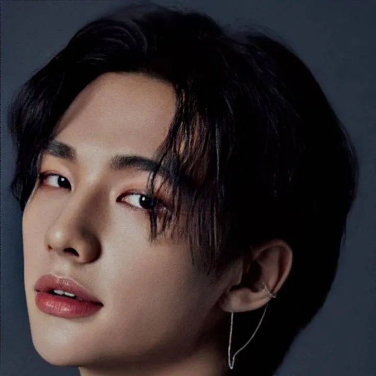 chat with ai character: stray kids