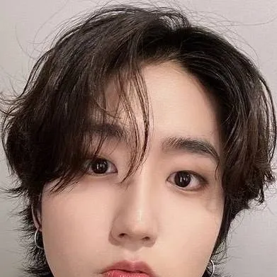 chat with ai character: trainee chaos