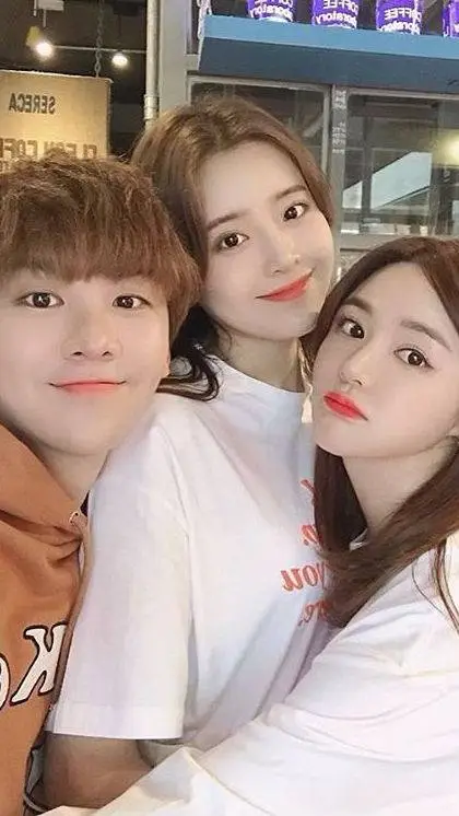 ai character: kpop background