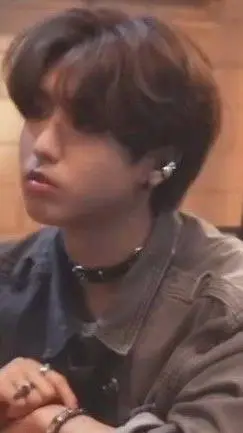 ai character: skz han  background