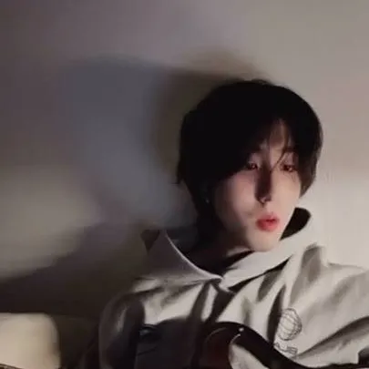 chat with ai character: skz vocal