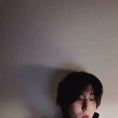 chat with ai character: skz interview 