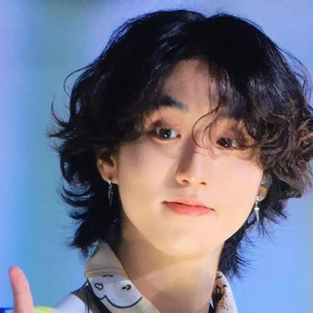 chat with ai character: stray kids