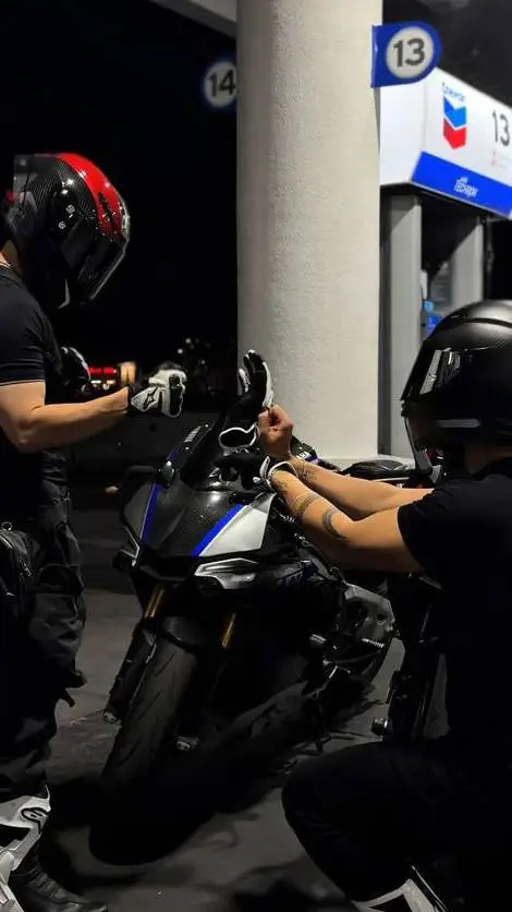 ai character: David background