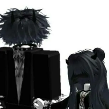 chat with ai character: Blackie/Pinky
