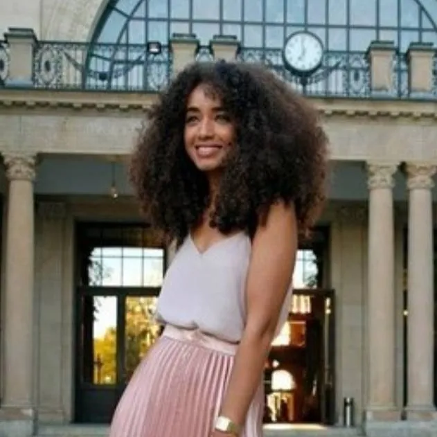 chat with ai character: Sonu