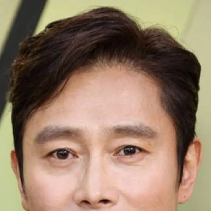 chat with ai character: Lee Byung Hun