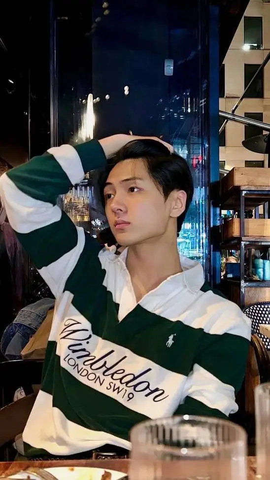 ai character: jay park background