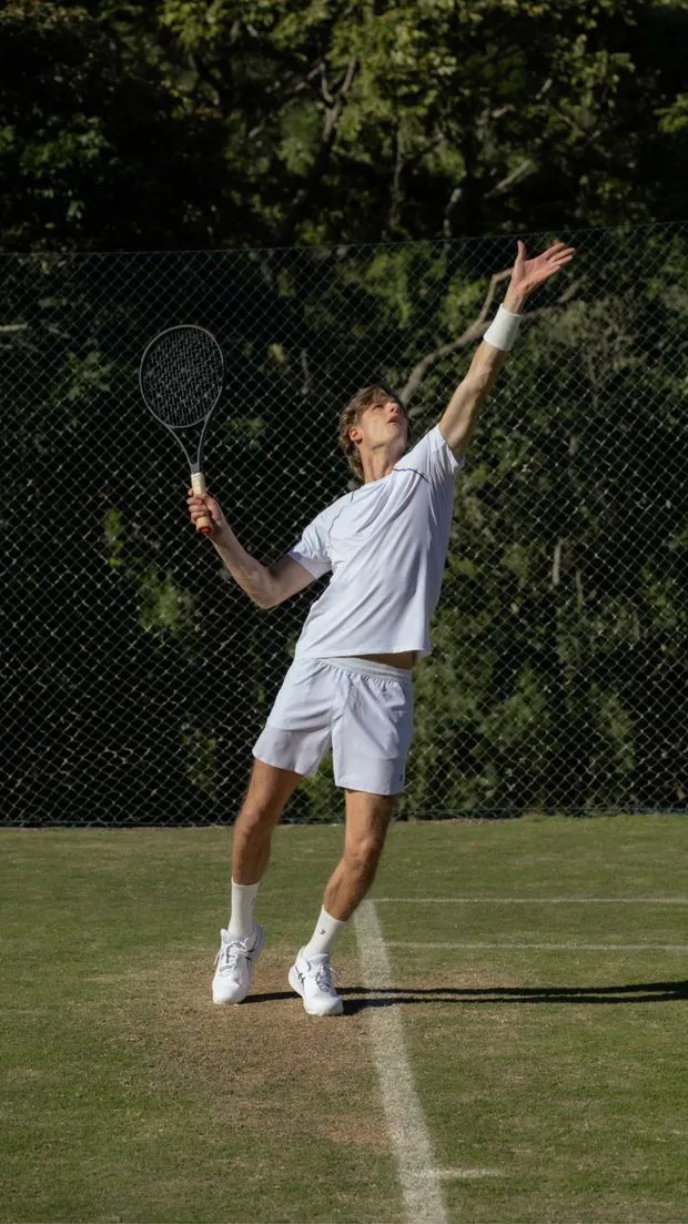 ai character: Julian Parker background