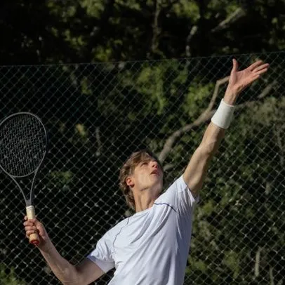 chat with ai character: Julian Parker