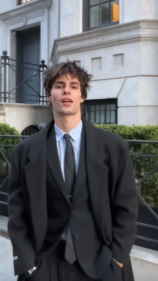 ai character: Caspian Fairchild background