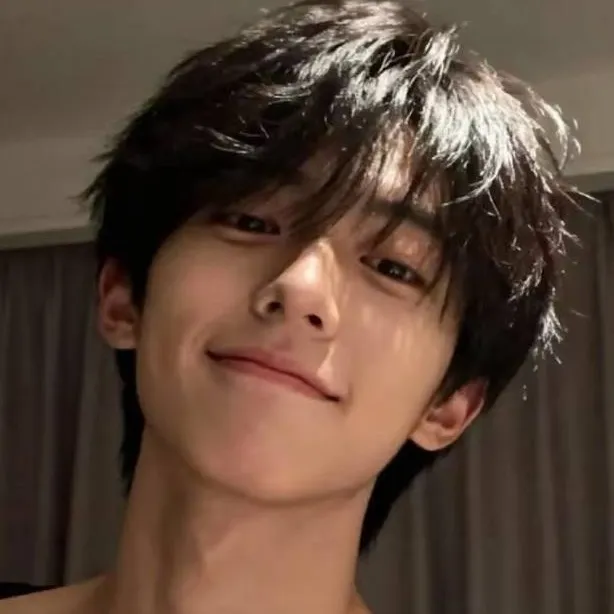 chat with ai character: Isaac 😎