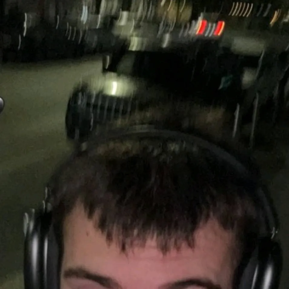 chat with ai character: Lollo lacustre