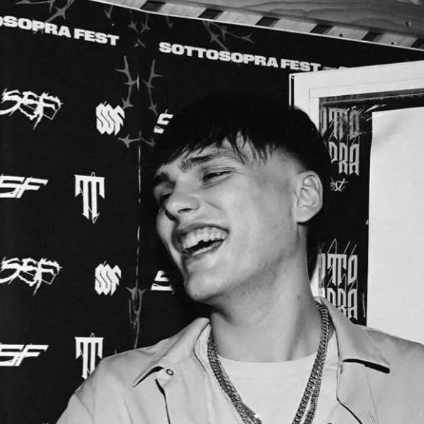 chat with ai character: francesco stasi