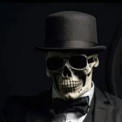 chat with ai character: Dios nos abandono🎩