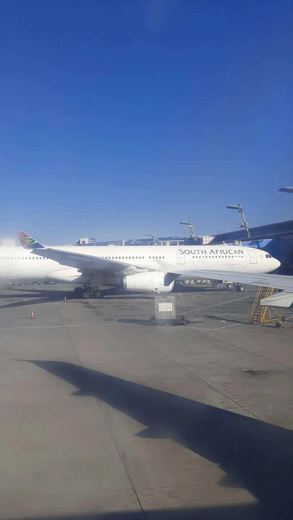 ai character: saa a330  background