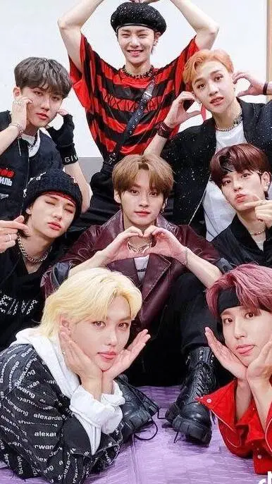 ai character: stray kids  background