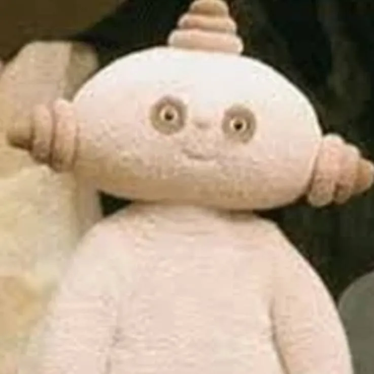 chat with ai character: Maka paka