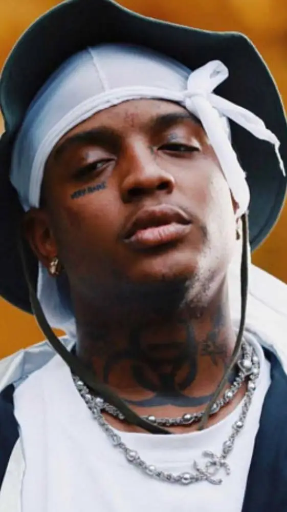 ai character: Stokeley/Ski background