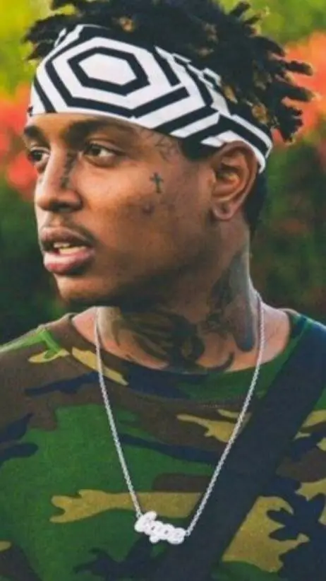 ai character: Stokeley/Ski background