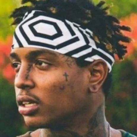 chat with ai character: Stokeley/Ski