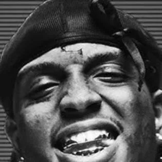 chat with ai character: Ski mask